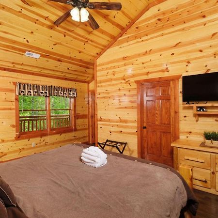 Emerald And Evergreen At Sherwood Gatlinburg Esterno foto