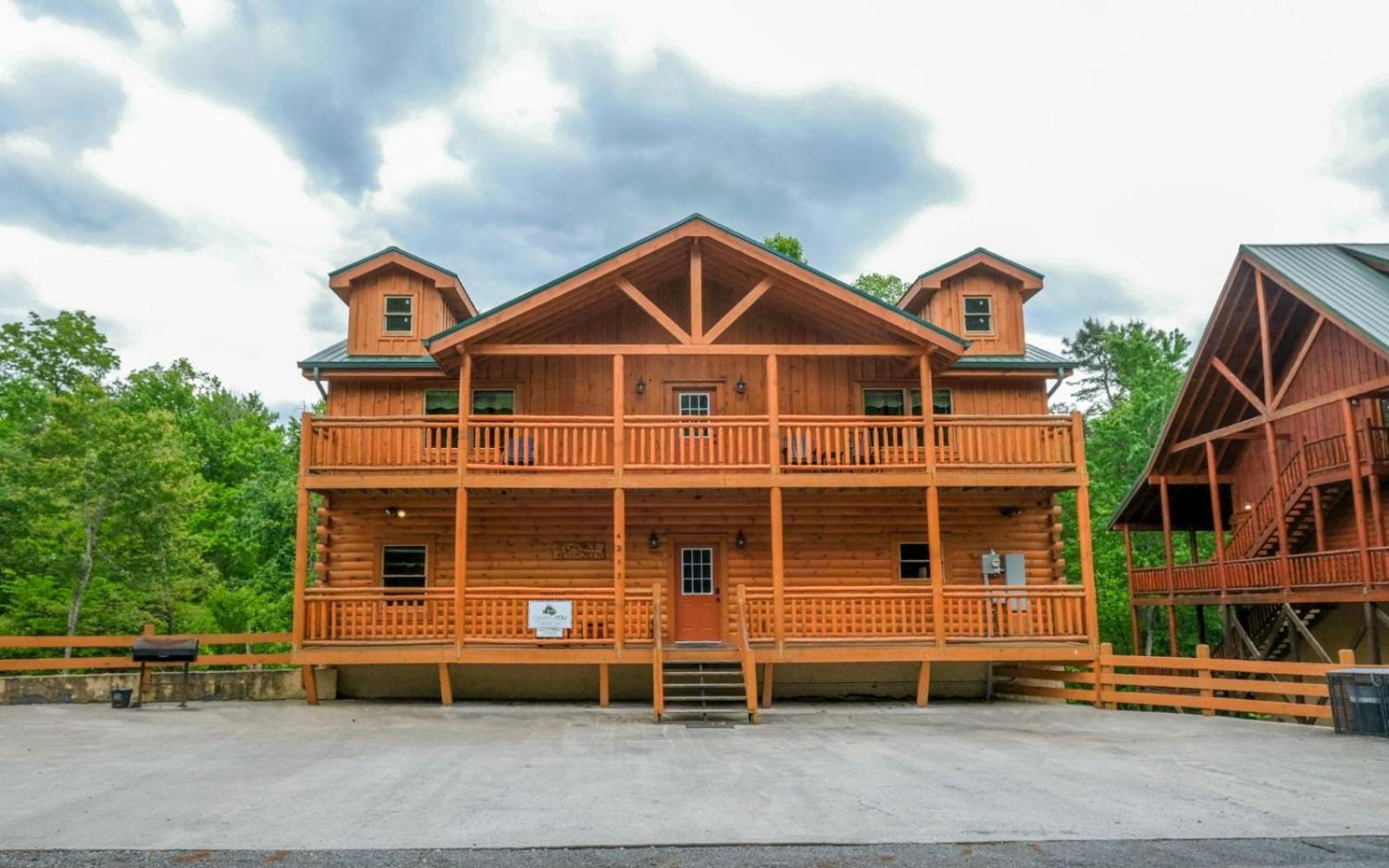Emerald And Evergreen At Sherwood Gatlinburg Esterno foto